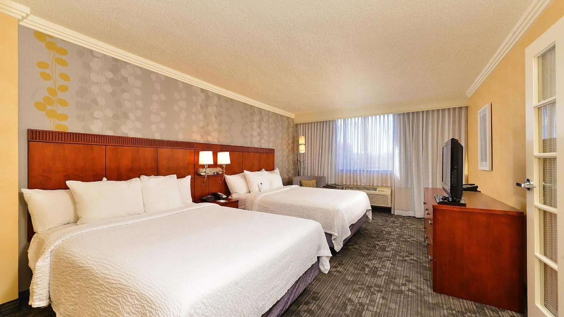 Courtyard By Marriott Denver Cherry Creek